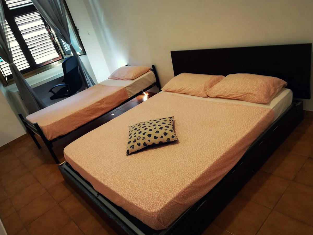 Hostel Zoe *